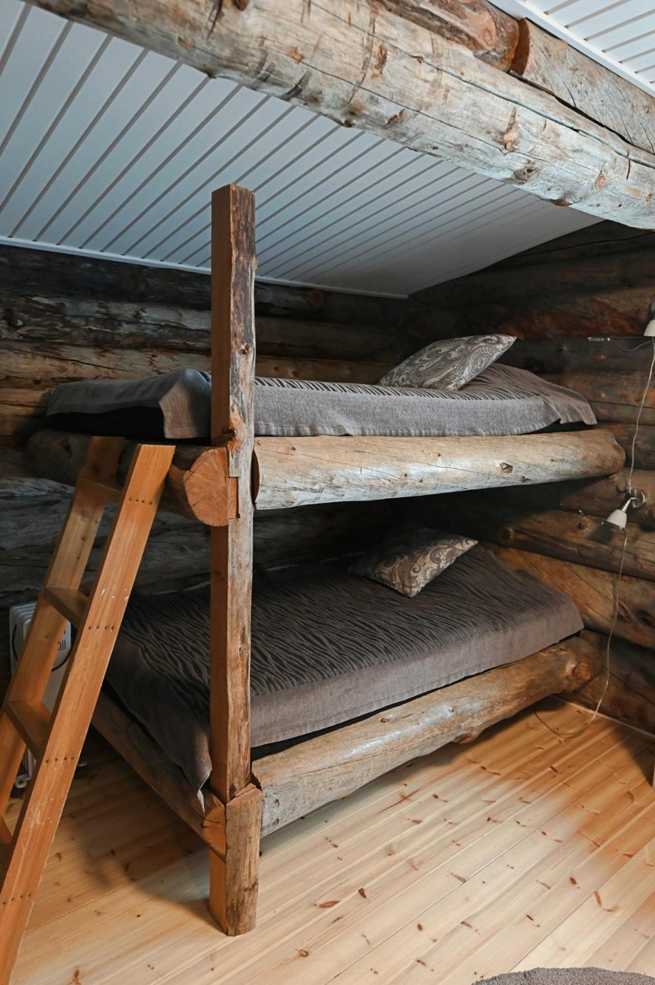 Classic Log Cabin Ski-In Ski-Out Levi Bilik gambar
